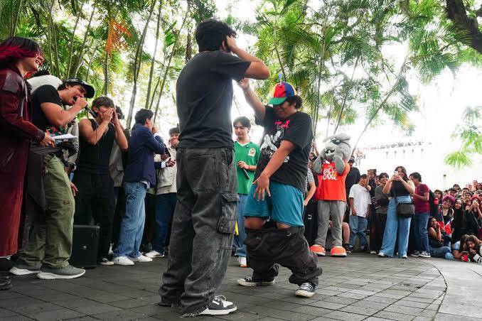 Jóvenes mexicanos convierten los memes en una competencia con premios