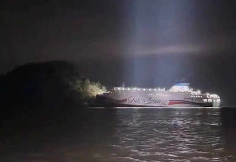 Corea del Sur moviliza rescate masivo tras ferry encallado sin víctimas 